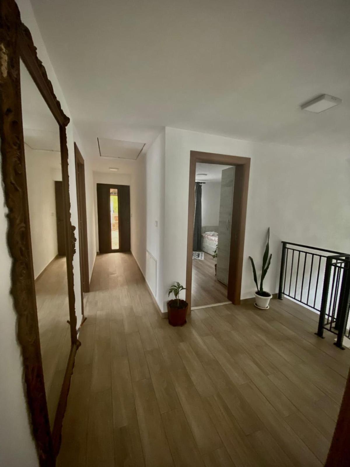 Hotel Casa Alex Curtea de Argeş Exteriér fotografie