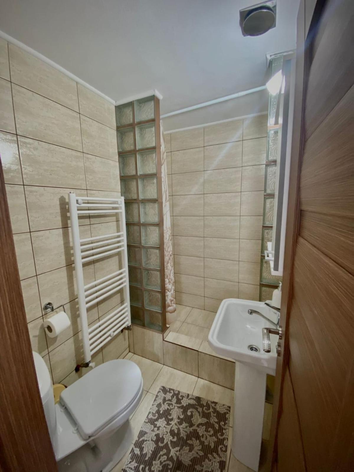 Hotel Casa Alex Curtea de Argeş Exteriér fotografie