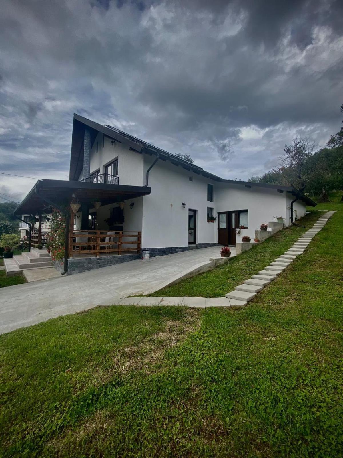 Hotel Casa Alex Curtea de Argeş Exteriér fotografie